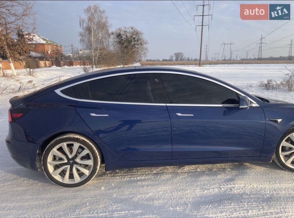 Tesla Model 3 2020 54 квт