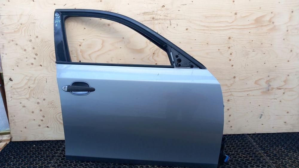 Bmw E60 E61 Drzwi Przód Prawy  A08