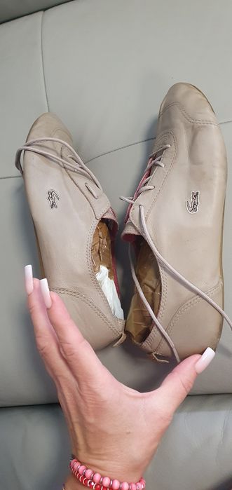 Buty ze skóry Lacoste 39.5