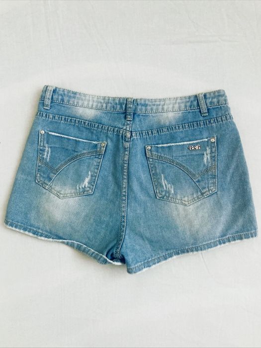 Jeansowe szorty damskie z przetarciami, jasny denim, rozm. M/L
