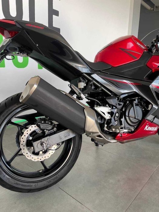 Мотоцикл Kawasaki Ninja 400