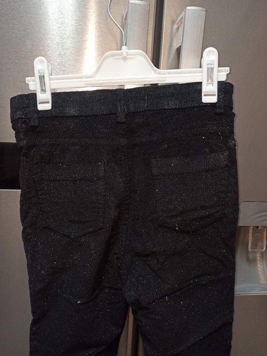 Calças pretas com brilho NOVAS 10/11 anos