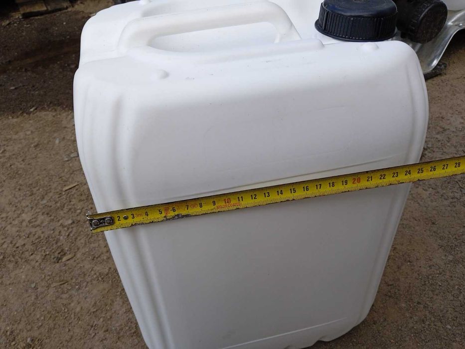 Каністра , ємність, тара Б/В 20л.