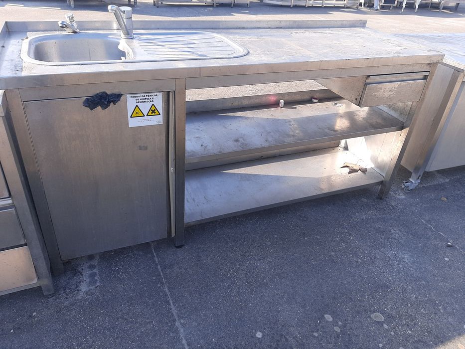 Bancada lava louças cuba esquerda
