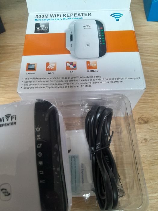 Wzmacniacz wifi repeater 300m wps lan