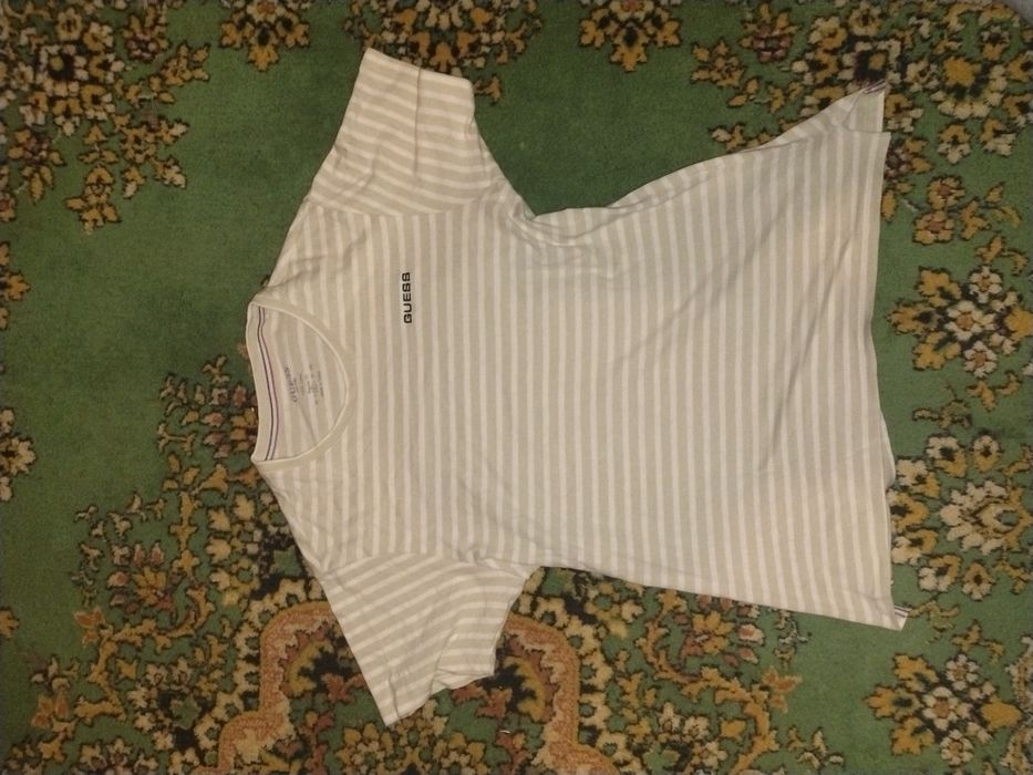 футболка GUESS  M