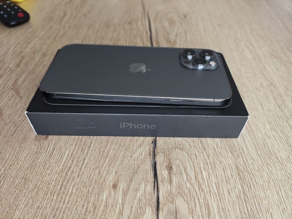 iPhone 12 pro max 512gb space Gray