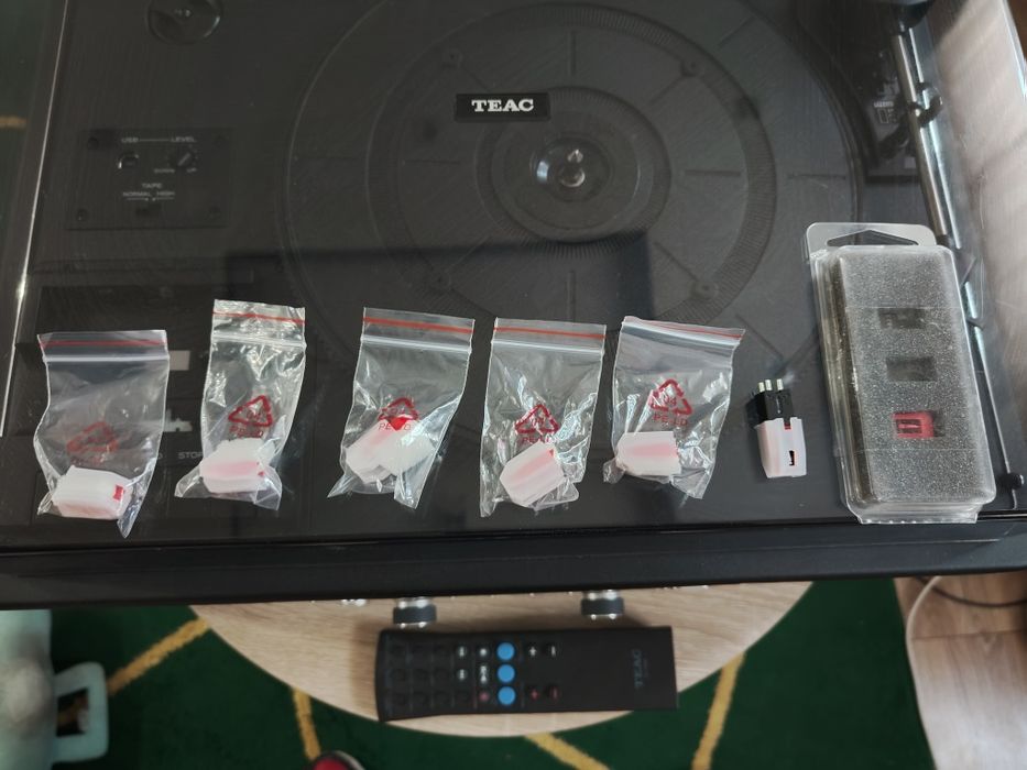 Gramofon TEAC LP-R550USB CD radio USB kasety płyty winylowe