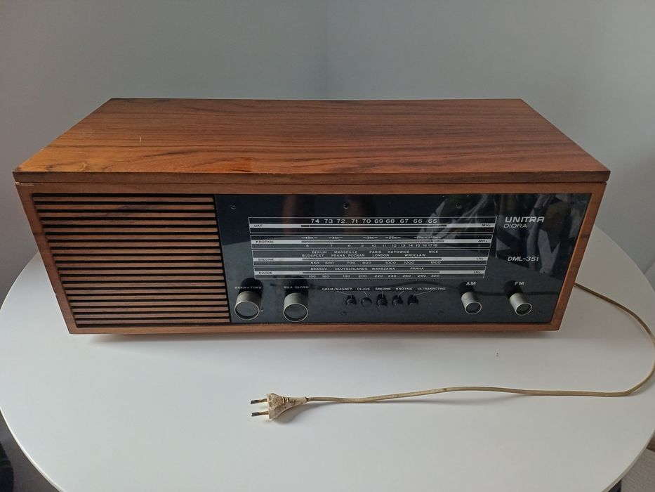 Radioodbiornik Unitra Diora DML-351
