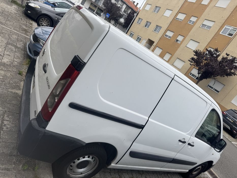 Fiat Scudo 2008 3 lugares Multijet 1.6 90cv, muito conservada e Baú alcatifado