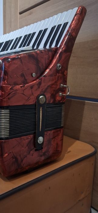 Sprzedam akordeon 120