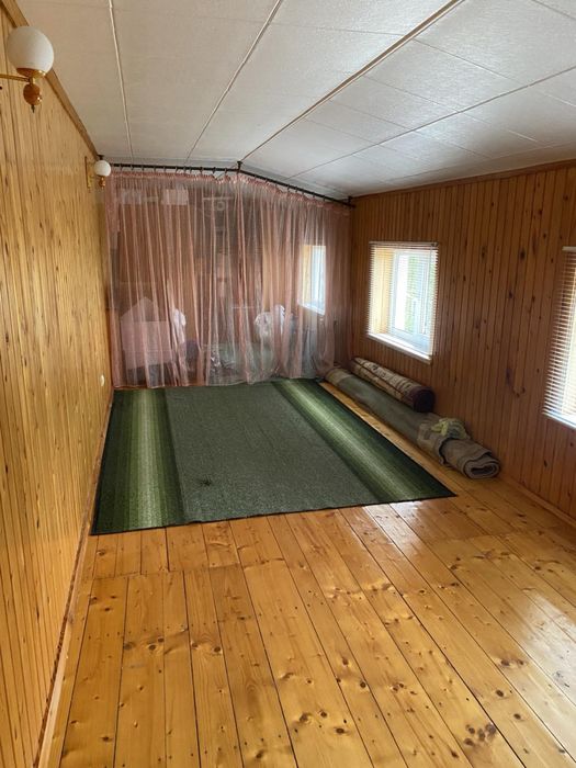 Продається двоповерховий будинок у місті Берестин.