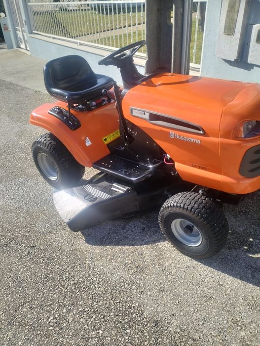 Trator corta relva Husqvarna
