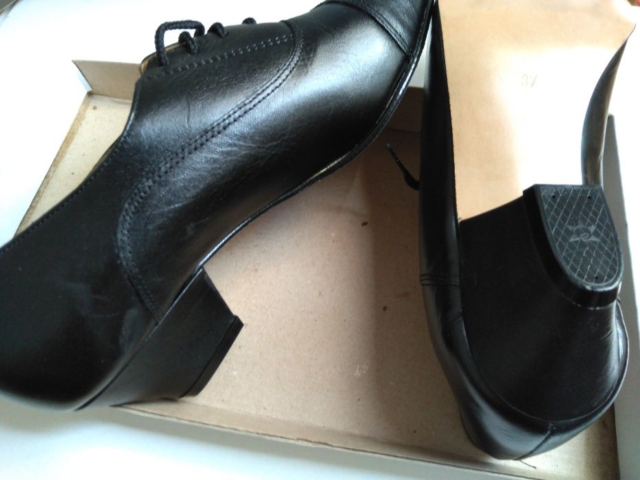 Lote de 7 Sapatos de Senhora, tamanhos 36, 37 e 38. Novos!