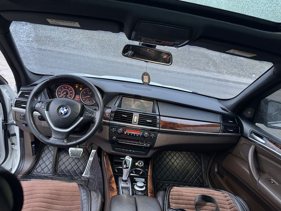BMW x5 e70 в М- пакете