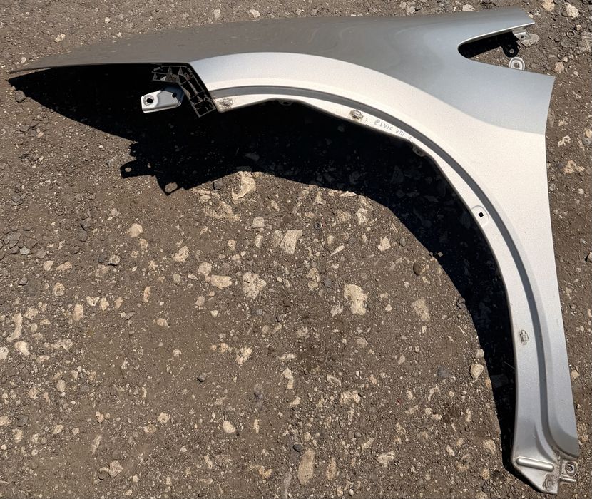 Крило переднє ліве Honda Civic 8