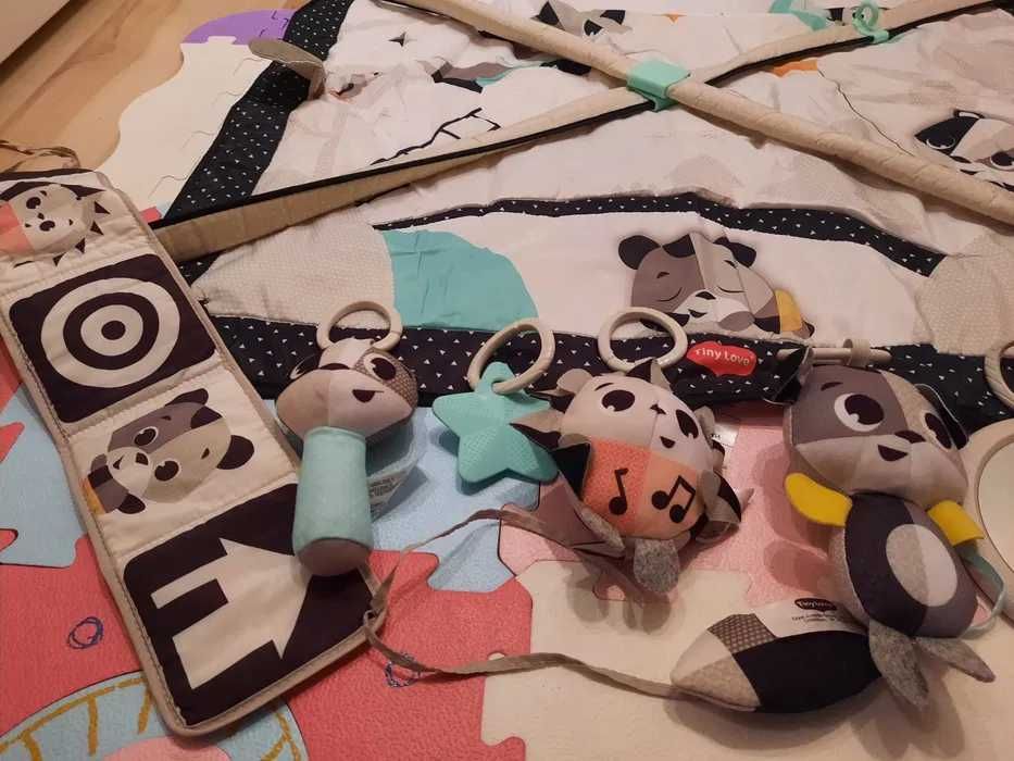 Interaktywna mata dla dziecka Tiny love