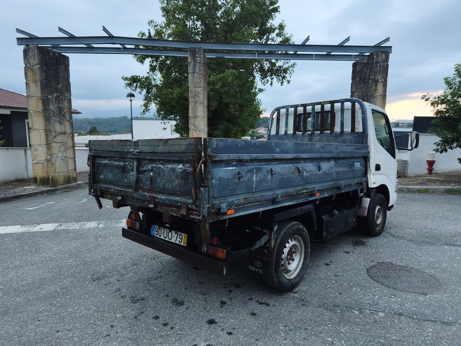Toyota Dyna Basculante