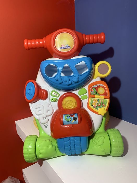 Andador/andarilho de bebe clementoni