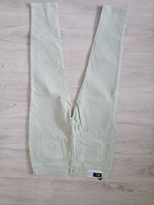 Nowe jeansy C&A w rozm. 46