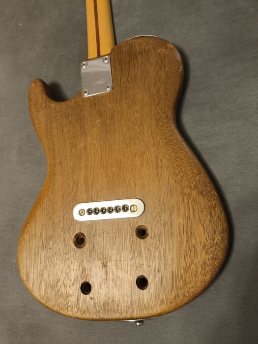 Gitara elektryczna mahoniowa stara