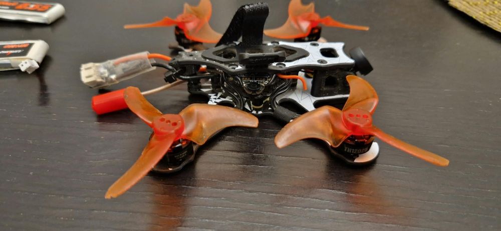 Dron tinyhawk 3 plus freestyle OPIS