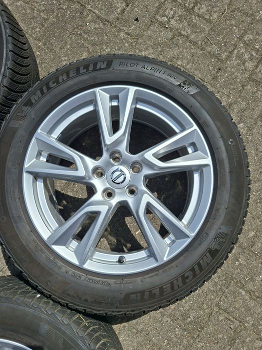 Felgi Volvo 18" 5x108 Opony zimowe 235/55/18