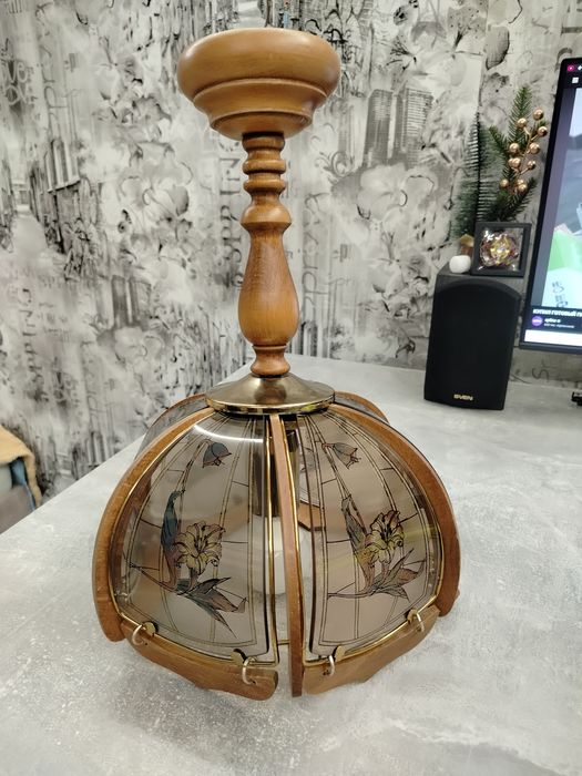 Люстра СССР із дерева