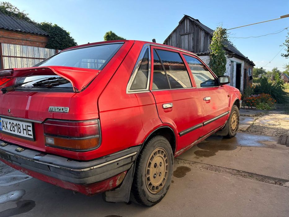 Продам Mazda 323
