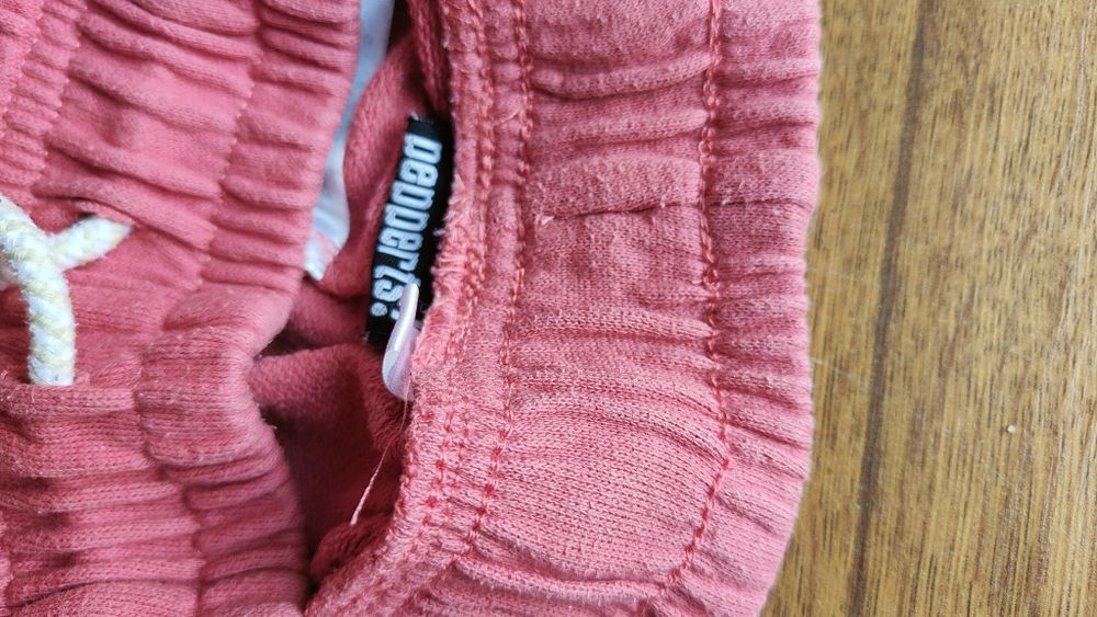 Spodnie dresy dla dziewczynki 134