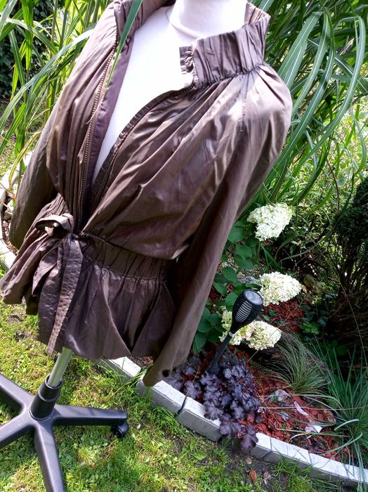 leciutki płaszczyk wiązany bufki Monnari