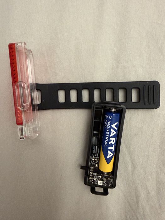 Conjunto de Luzes + Campainha de Bicicleta a bateria.