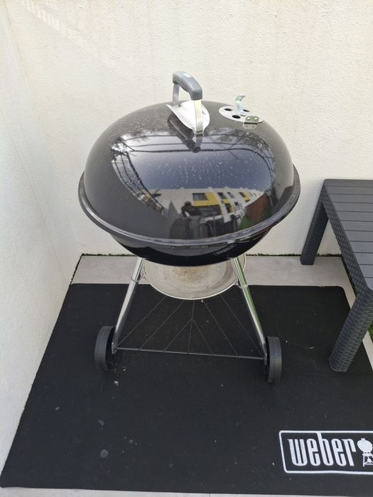 Grelhador Weber Carvão