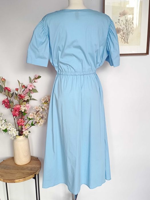 Błękitna niebieska sukienka midi bawełna dekolt V 44 XXL lato wesele