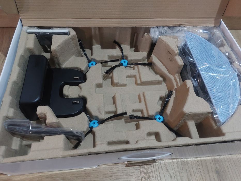 Robot sprzątający Senya SYCN-VC009 NOWY uszkodzony