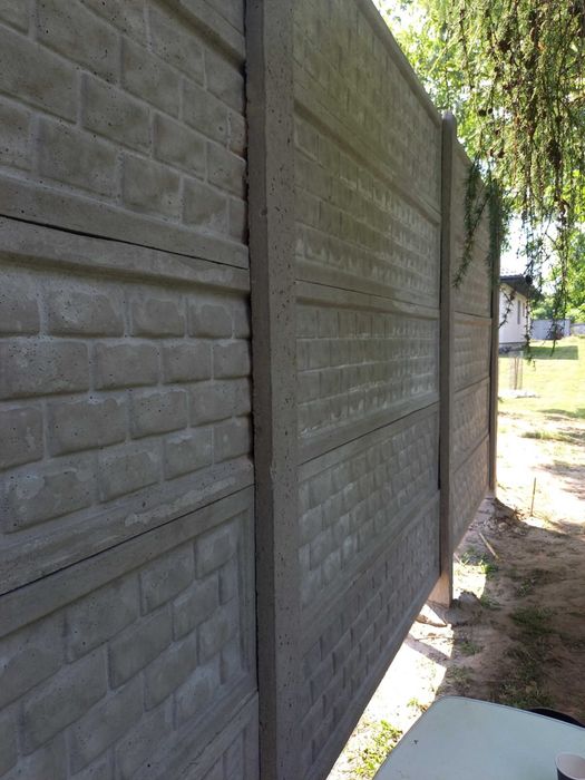 Ogrodzenia, budowa i montaż ogrodzeń pustak łupany, gładki, panele