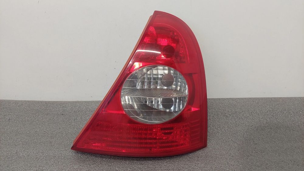 Farolim direito RENAULT Clio II (BB0/1/2_, CB0/1/2_)
