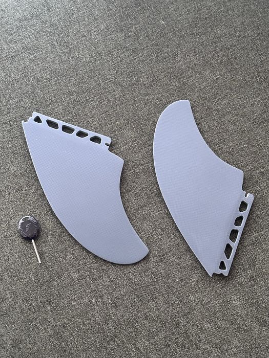 Quilhas TwinFin Britt Merrick