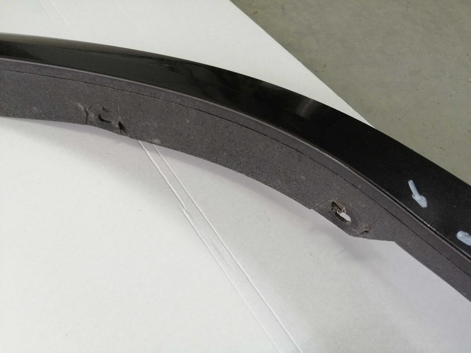 Listwa błotnika lewa tylna BMW X4 G04 M-Pakiet 8.071.013