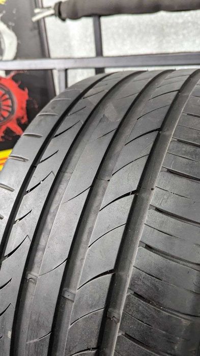 Шини 275/40 R19 105Y Tracmax X-privio TX3