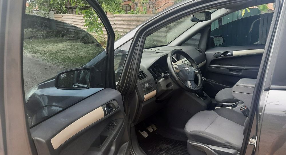 продам авто OPEL ZAFIRA