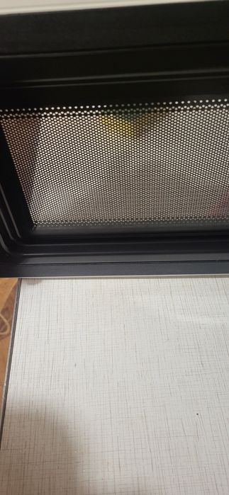 Продам микровалновую печ LG