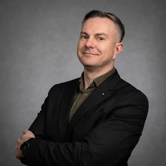 Angielski biznesowy (FV, zdalnie, 20 lat doświadczenia)