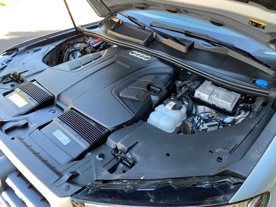 Audi Q7      2019