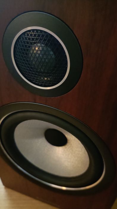 Colunas Bowers Wilkins B&W 706 S2 em estado novo