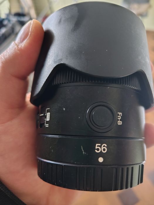 Об'єктив yongnuo 56mm f1.4 для nikon z