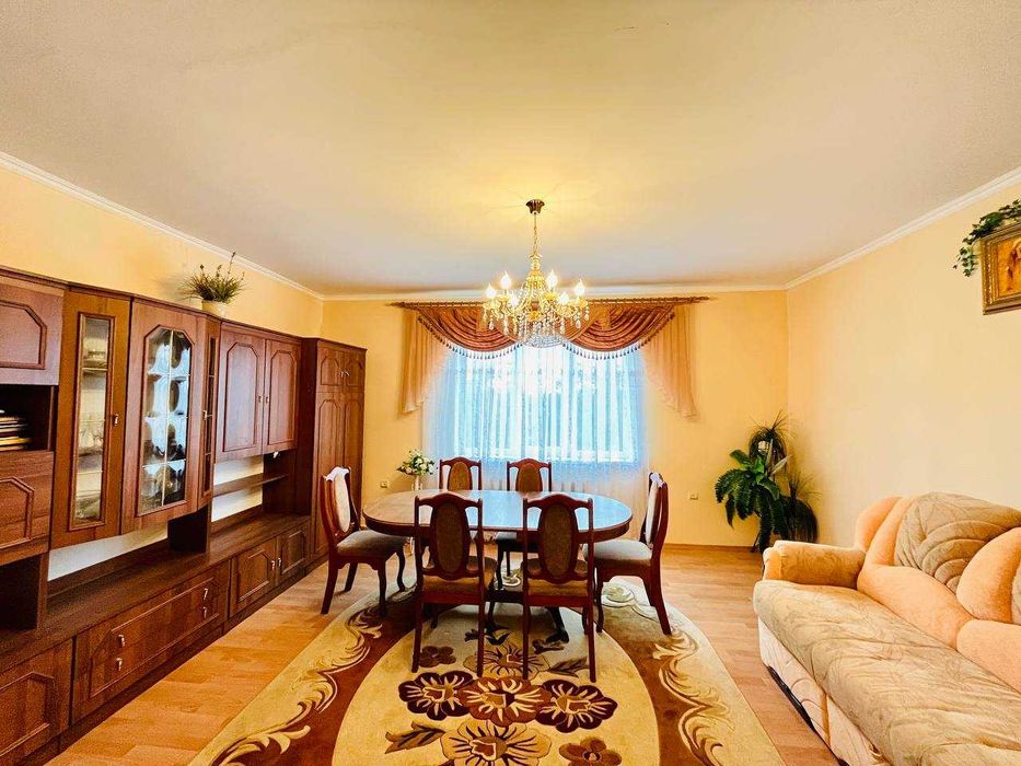 Продається будинок біля Івано-Франківська за вигідною ціною