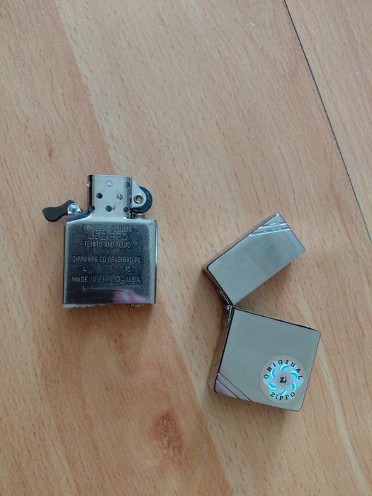 Zapalniczka Zippo.
