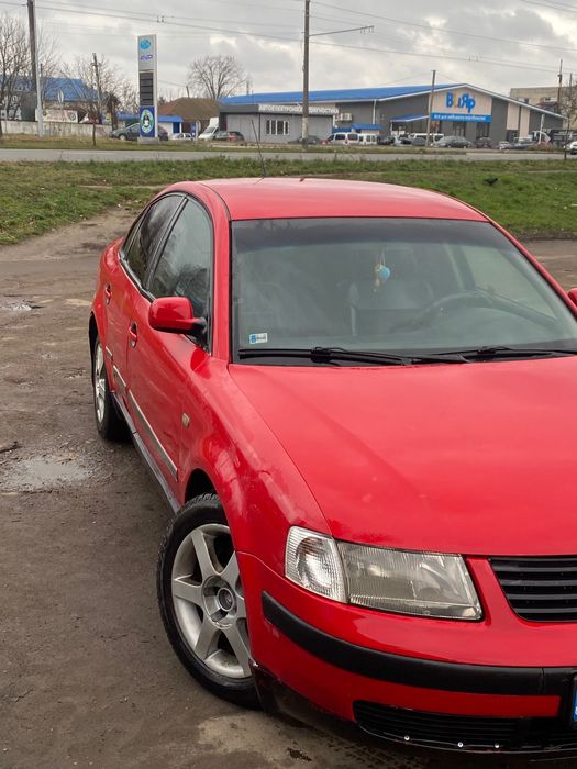 Пасат б5 продам в хорошому стані без торга