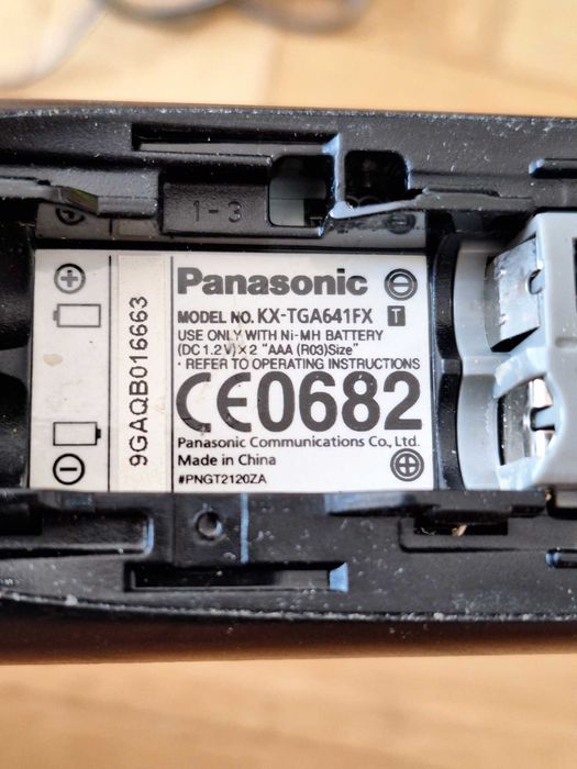 Panasonic KX-TGA461FX telefon bezprzewodowy słuchawka, baza, zasilacz